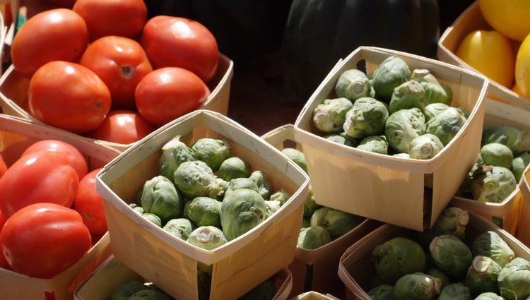 Una buena manera de mantener en perfecto estado tu salud es consumiendo alimentos sanos y naturales 