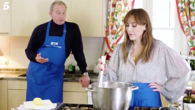 Tamara Falcó le habló a Bertín Osborne en la cocina sobre la buena genética de su madre | Foto: Telecinco