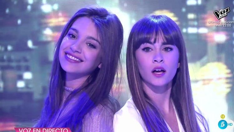 Aitana y Ana Guerra tras cantar 'Lo malo' / Foto: telecinco.es