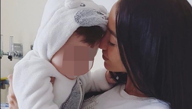 Aurah Ruiz, muy preocupada por su hijo/ Fuente: Instagram