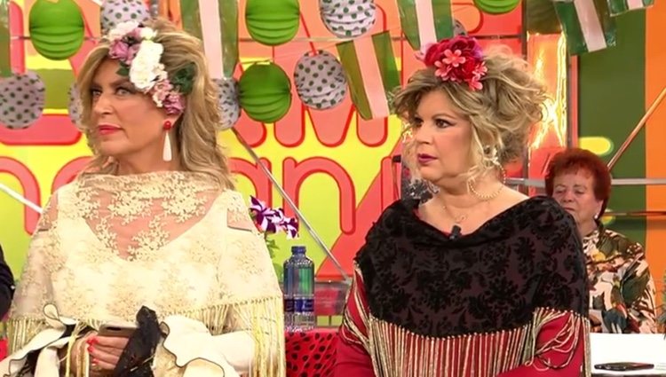 Lydia Lozano y Terelu Campos vestidas de flamencas / Fuente: Telecinco.com