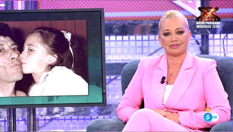 Belén Esteban recibe la llamada de Miguel en 'Sábado Deluxe' Foto Telecinco