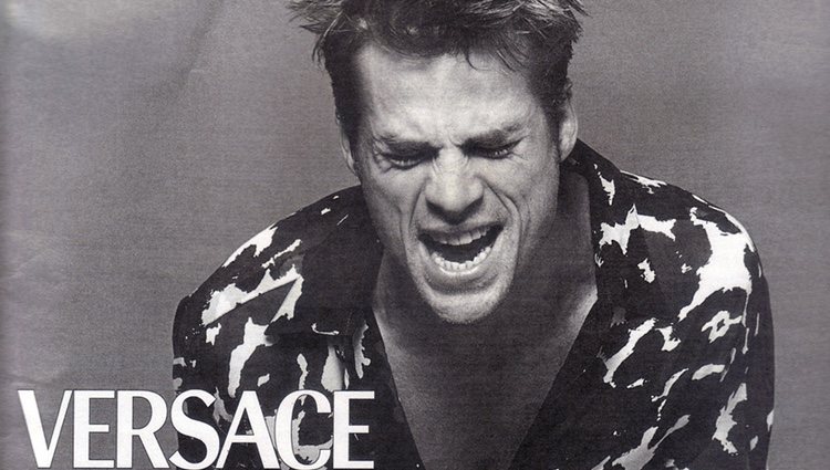 Mark Vanderloo en una campaña publicitaria de Versace