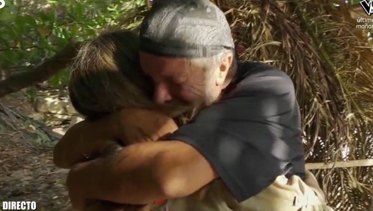 Francisco y Paca se funden en un abrazo / Foto: telecinco.es