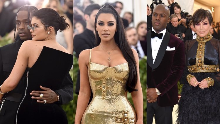 Kylie Jenner y Travis Scott, Kim Kardashian y Kris Jenner con su novio en la alfombra roja de la MET Gala 2018