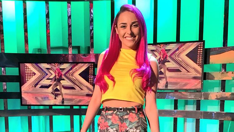 La cantante CrisLo de 'Factor X' en 'Sálvame' Foto: Twitter