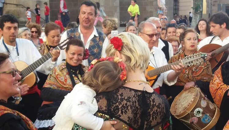 Todo el pueblo formó parte del rodaje / Instagram