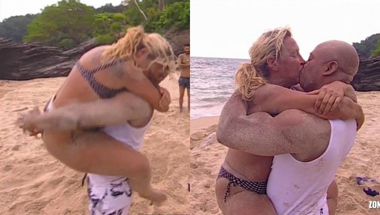 Isi y Raquel protagonizan un tórrido encuentro en la playa | telecinco.es