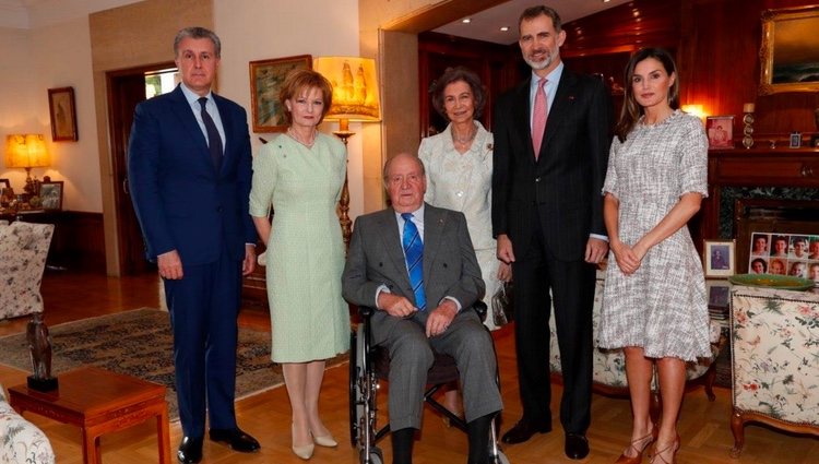 La Familia Real Española y la Rumana en el interior del Palacio de La Zarzuela | Casa de SM el Rey