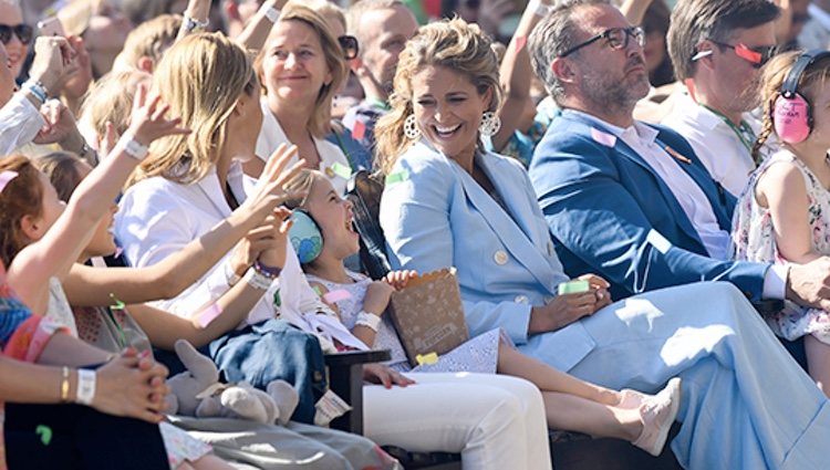 Magdalena de Suecia y la Princesa Leonor en Gröna Lund