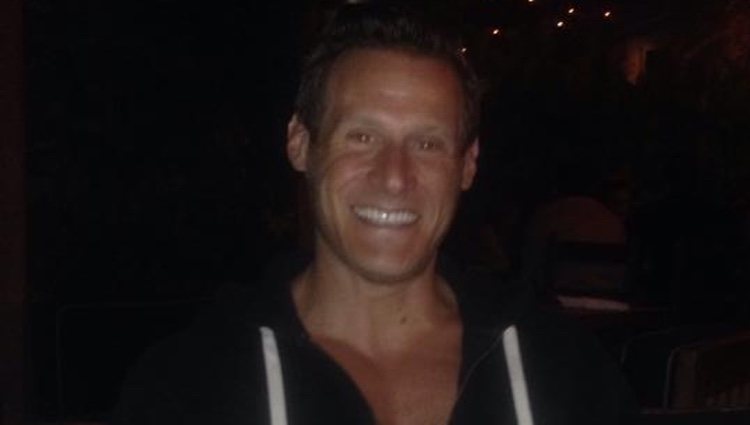 Trevor Engelson muy sonriente/ Fuente: Facebook