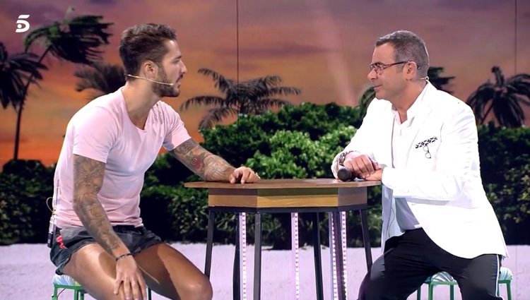 Hugo Paz hace balance de su concurso junto a Jorge Javier Vázquez / Foto: Telecinco.es