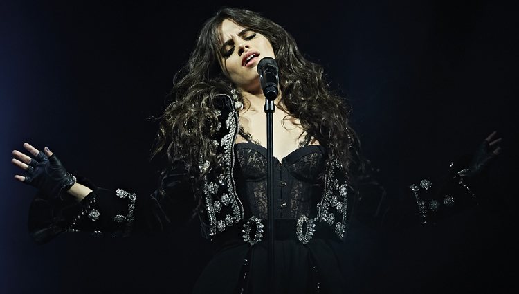 Camila Cabello y David Bisbal interpretaron 'Bulería' en el Wizink Center de Madrid