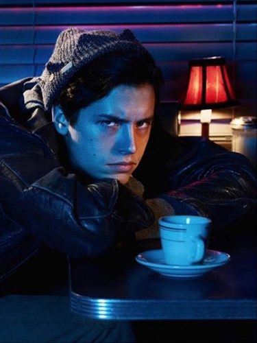 Jughead, personaje que Cole Sprouse interpreta en la serie 'Riverdale' | Fuente: Instagram Cole Sprouse