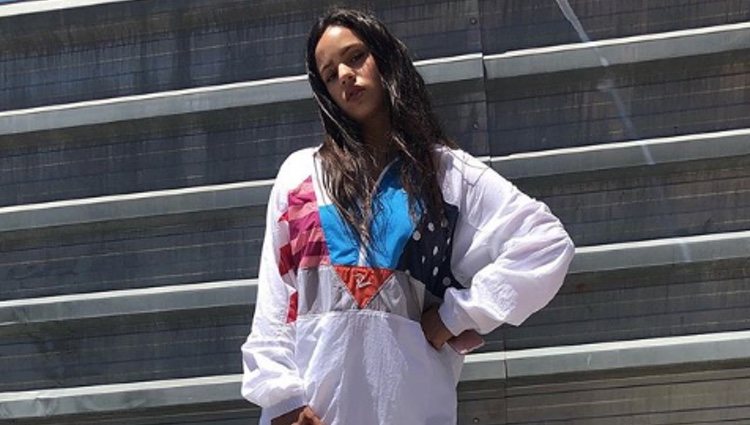 Rosalía imitando a las Kardashian con un conjunto athleisure | Foto: Instagram Rosalía