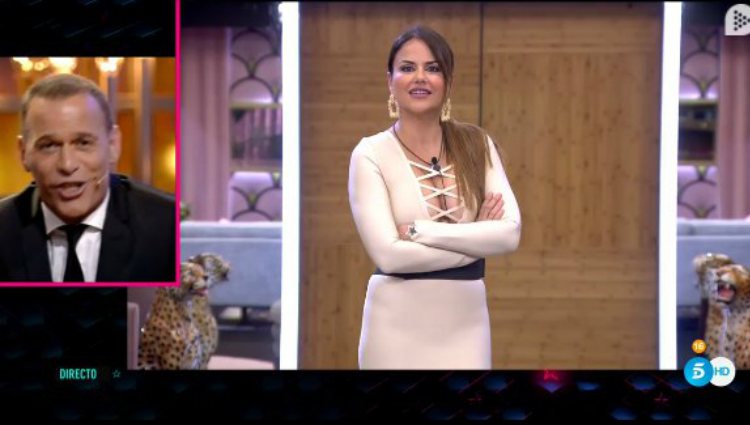 Mónica Hoyos y Carlos Lozano tienen un rifirrafe en directo | telecinco.es