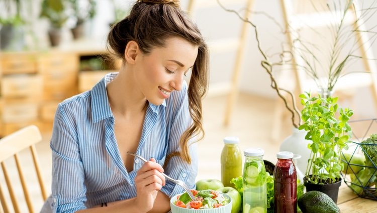 Comienza a alimentarte adecuadamente, el exceso es malo para tu salud