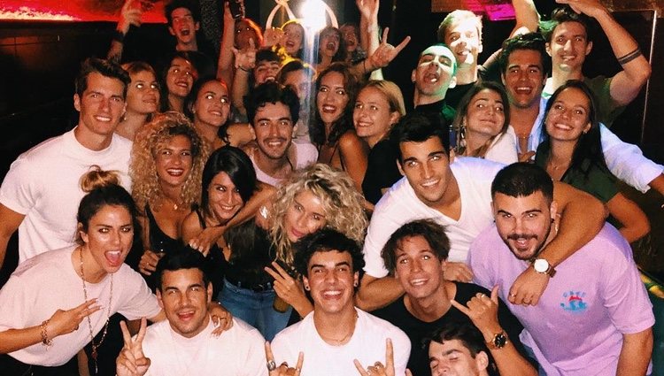 Blanca Suárez y Mario Casas juntos en la celebración del 20 cumpleaños de Óscar Casas / Fuente: @oscar_casas_