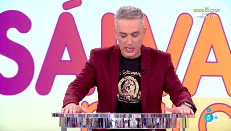 Kiko Hernández anunciando la marcha de Anabel Pantoja de 'Sálvame' / Foto: Telecinco.es