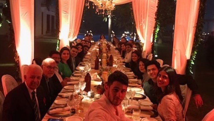 Cena familiar de Nick Jonas y Priyanka Chopra| Foto: Instagram