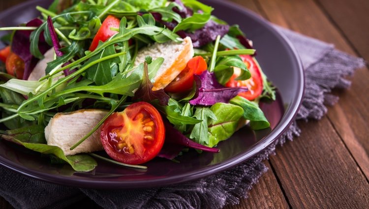 Como más sano y realiza deporte