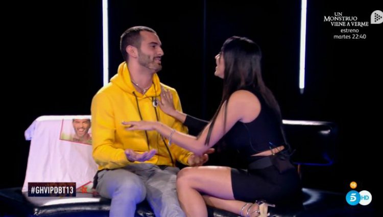 Suso se sorprende por la actitud de Aurah ante su relación con Asraf | telecinco.es