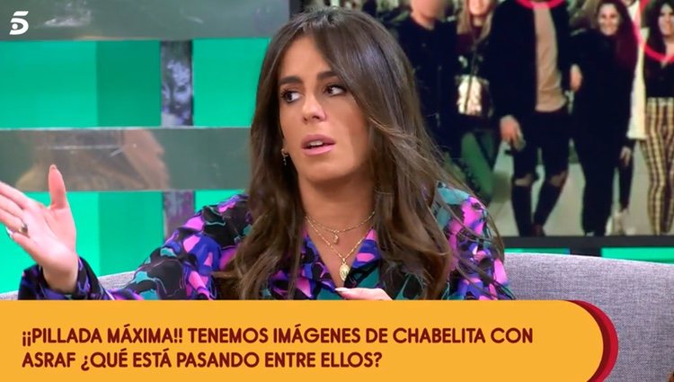 Anabel Pantoja contando la historia de Omar y Chabelita | Foto: telecinco.es