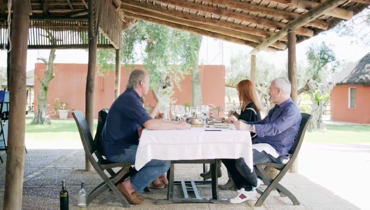 Bertin y su mujer junto a Patricia y Carlos Sobera en 'Mi casa es la tuya'| Foto: Telecinco.es