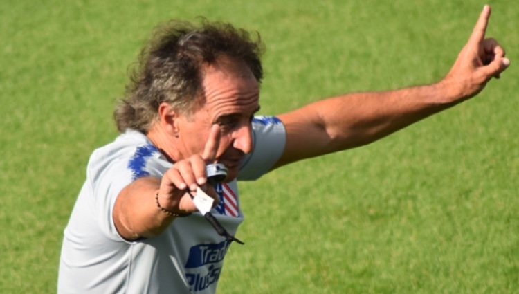 El profe Ortega en uno de sus entrenamientos