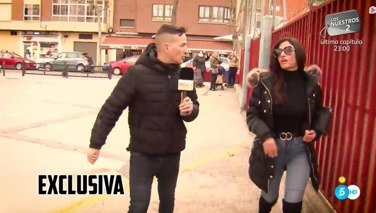 Cristina Pujol paseando por la calle| Foto: telecinco.es