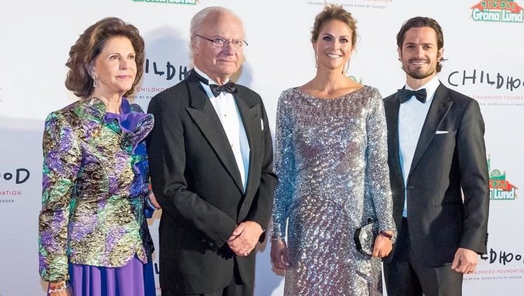 Los Reyes con el Príncipe Carlos Felipe y la Princesa Magdalena en el 20 aniversario de la World Childhood Foundation | Foto: Pelle T Nilsson/SPA