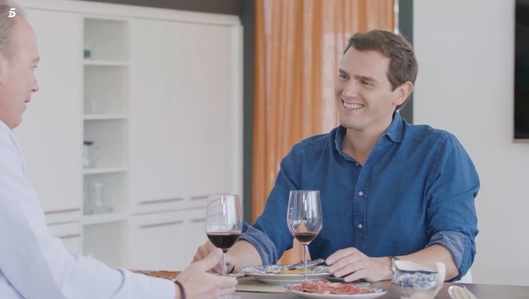 Albert Rivera en 'Mi casa es la tuya' | Foto: Telecinco.es