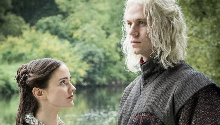 Rhaegar Targaryen y Lyanna Stark en una escena de 'Juego de Tronos'