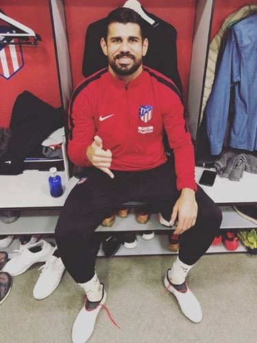 Diego Costa antes de salir a un partido de fútbol l Instagram