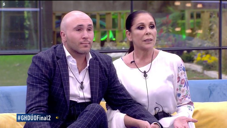 Momento en el que Isabel Pantoja anunciaba su participación en 'Supervivientes 2019'