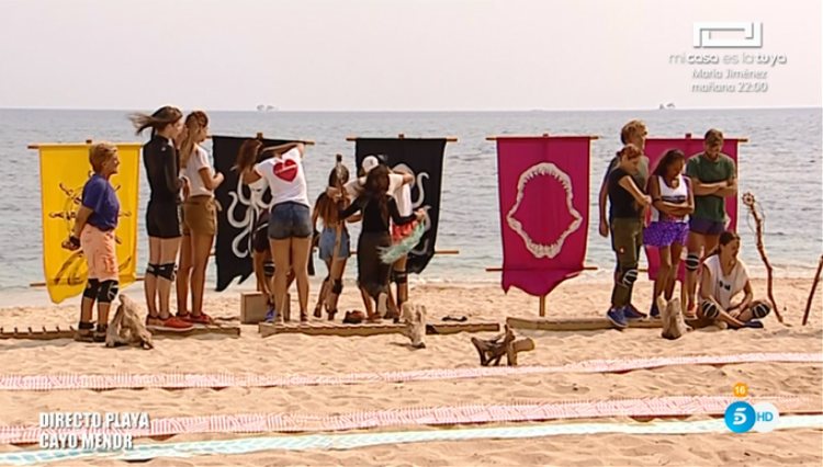 Los 'supervivientes' se reparten las localizaciones de la isla tras el juego | telecinco.es