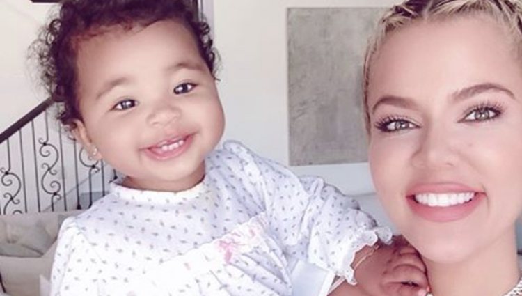 Khloé Kardashian celebrando el día de la madre con su hija True l Foto: Instagram