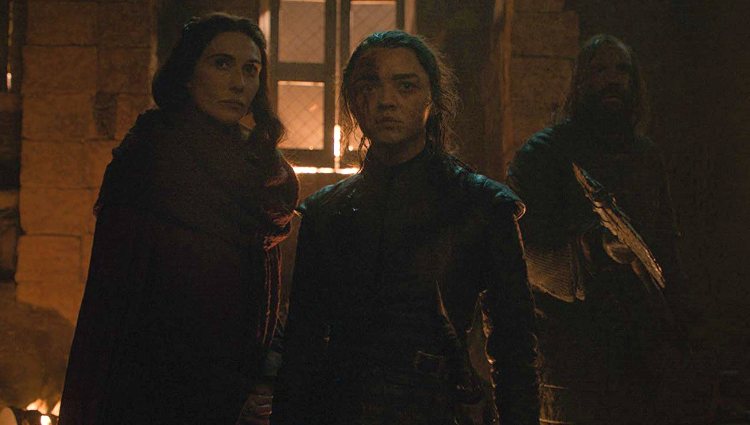 Melisandre, Arya y El Perro durante la Gran Guerra