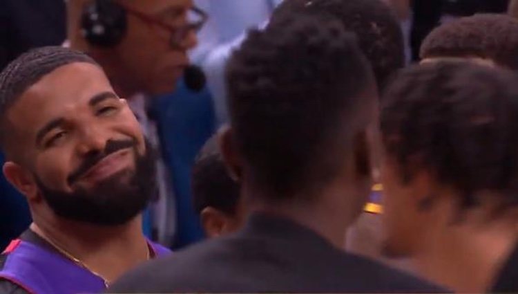 Drake durante la discusión con Draymond Green