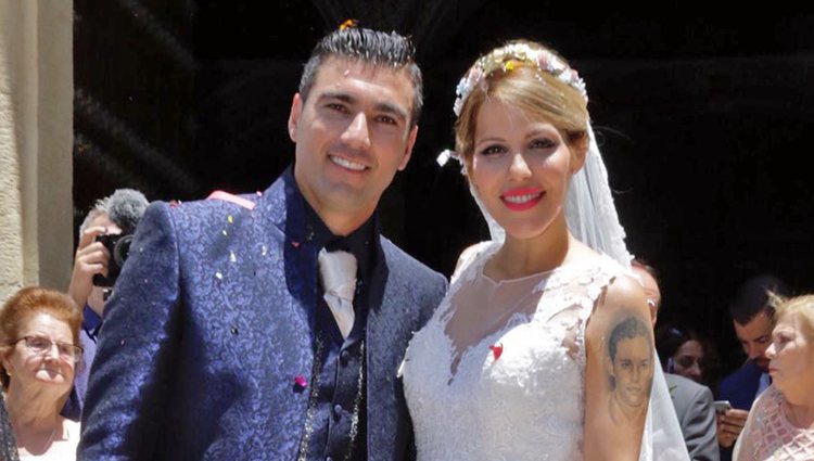 Reyes junto a su mujer el día de su boda