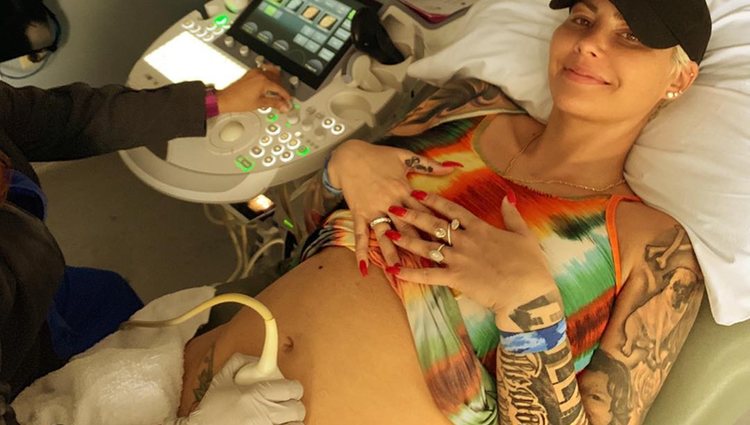 La modelo durante una de sus constantes revisiones médicas | Instagram: @amberrose</p><p>