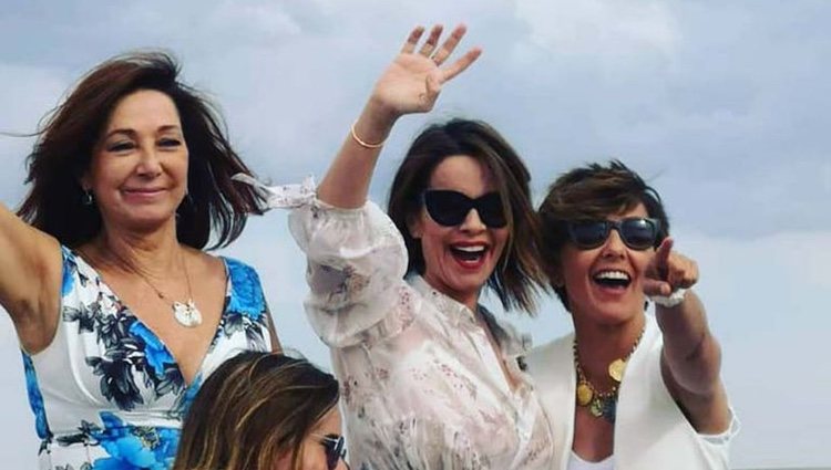 Ana Rosa Quintana, Carme Chaparro y Sonsoles Ónega de fiesta/ Foto: Instagram