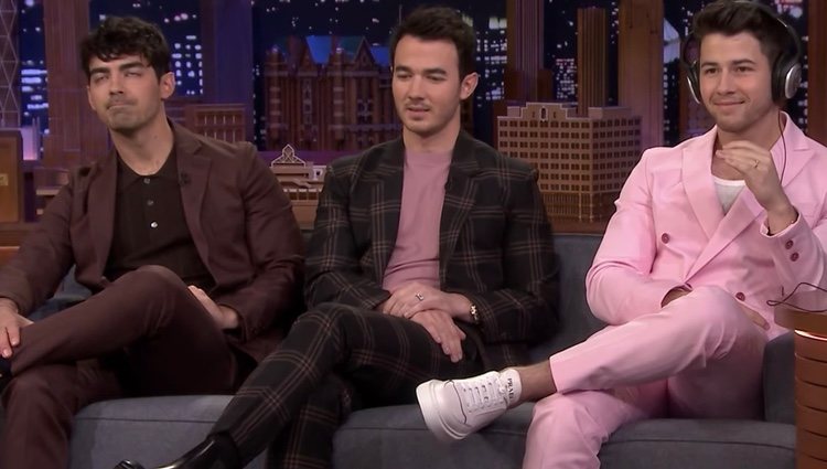 Los Jonas Brothers en el programa de Jimmy Fallon