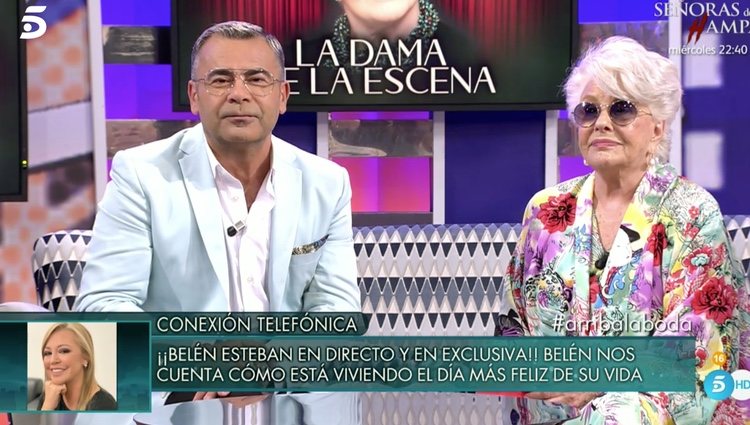 Jorge Javier Vázquez y Lola Herrera escuchando atentamente a Belén Esteban | Foto: telecinco.es