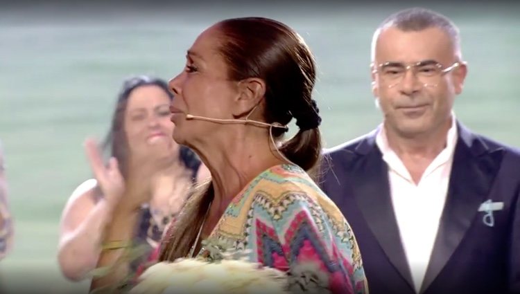 Isabel Pantoja llega al plató de 'Supervivientes' / Foto: Telecinco.es