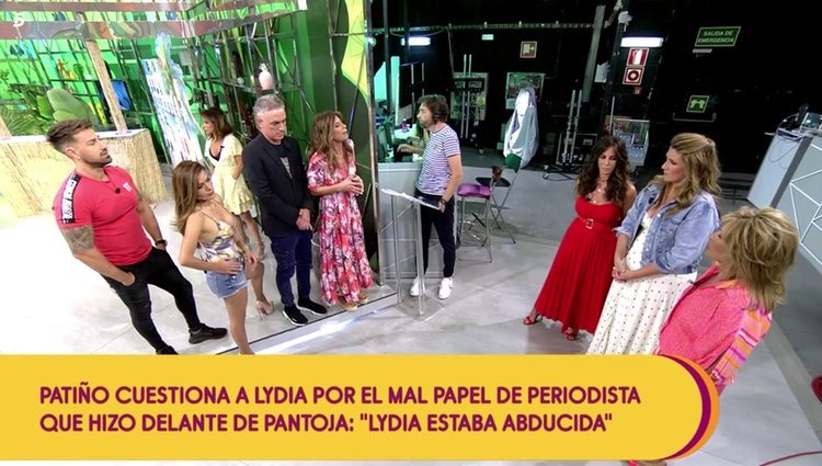 Gema López y Anabel Pantoja discutiendo en los límites del plató de 'Sálvame' Foto: Telecinco