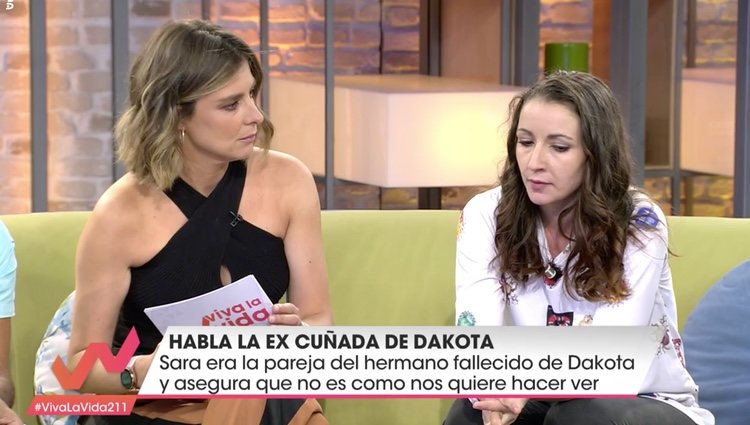 Sandra Barneda y Sara , la ex cuñada de Dakota, en 'Viva la vida'