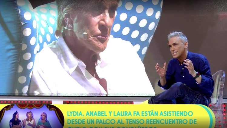 Kiko Hernández le da su opinión a Chelo García Cortés / Foto: Telecinco.es