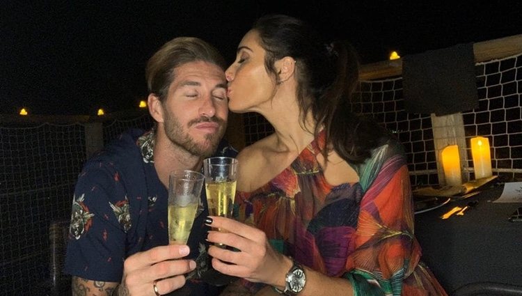 Pilar Rubio </p><p>y Sergio Ramos celebrando su séptimo aniversario Foto: Instagram @pilarrubio_oficial