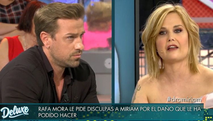 Miriam Sánchez y Rafa Mora se ven las caras en 'Sábado Deluxe'/Foto:Telecinco